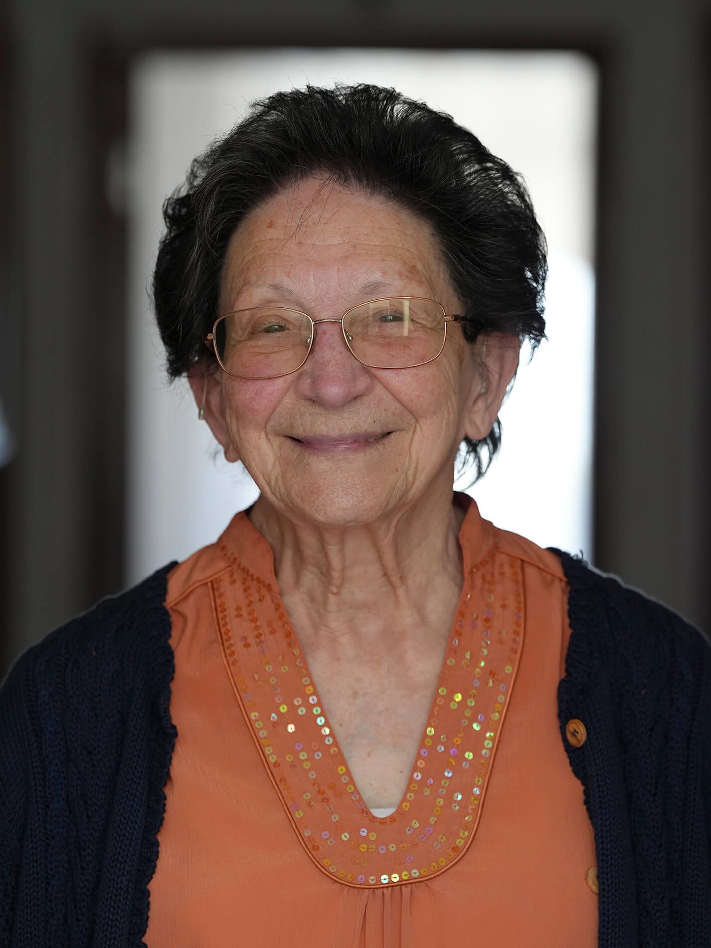 Violeta tem 84 anos e vive numa aldeia perto de Sines